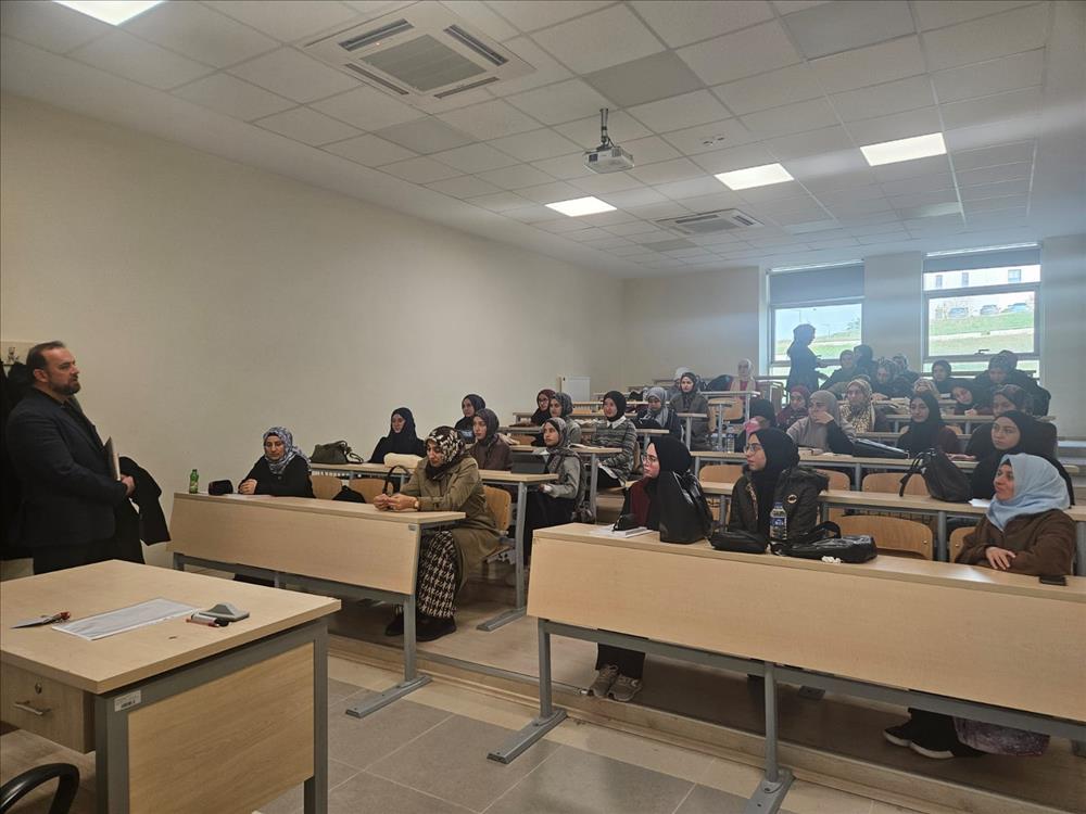 ZEKA İmam Hatip Lisesi Müdürü Ali Ramazan Şimşek Fakültemiz Sınıflarına Ziyaret Gerçekleştirdi