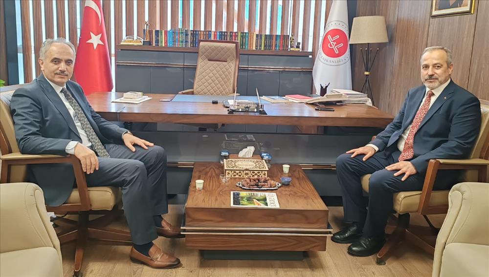 Dekanımız Prof. Dr. Cahit Külekçi DİB Dini Yayınlar Genel Müdürü Hamza Bayram’ı Ziyaret Etti