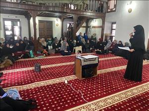 Dr. Öğr. Üyesi Semra Peker "Kur'ân ve Sünnet Işığında Yaşamak" Projesi Kapsamında Ders Verdi