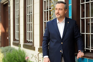 Dr. Öğr. Üyesi Agah Terzi'den Yeni Eser: "Ey Ramazan Merhaba!"