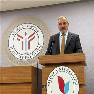 İlahiyat Fakültesi Hazırlık Sınıfı Öğrencilerine Yönelik Oryantasyon Eğitimi Gerçekleştirildi